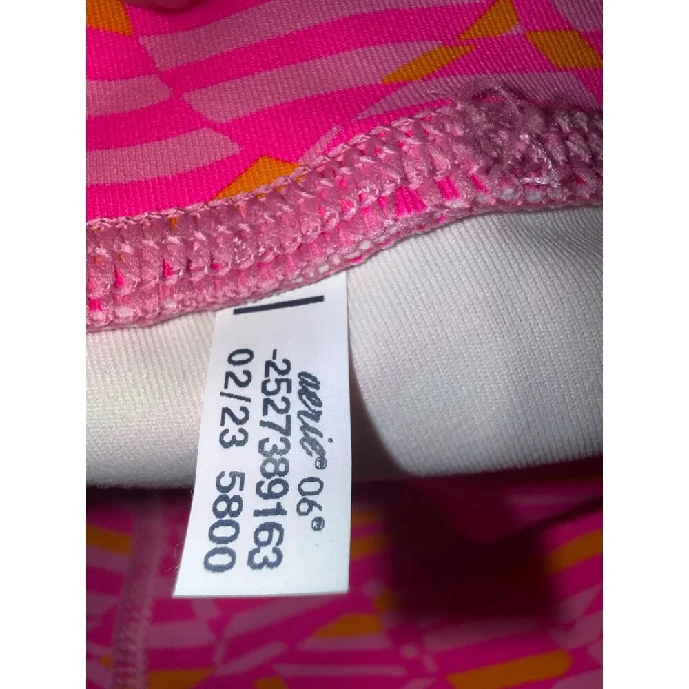 NWOT OFFLINE By Aerie Goals Crochet Inset Legging Size‎ Medium